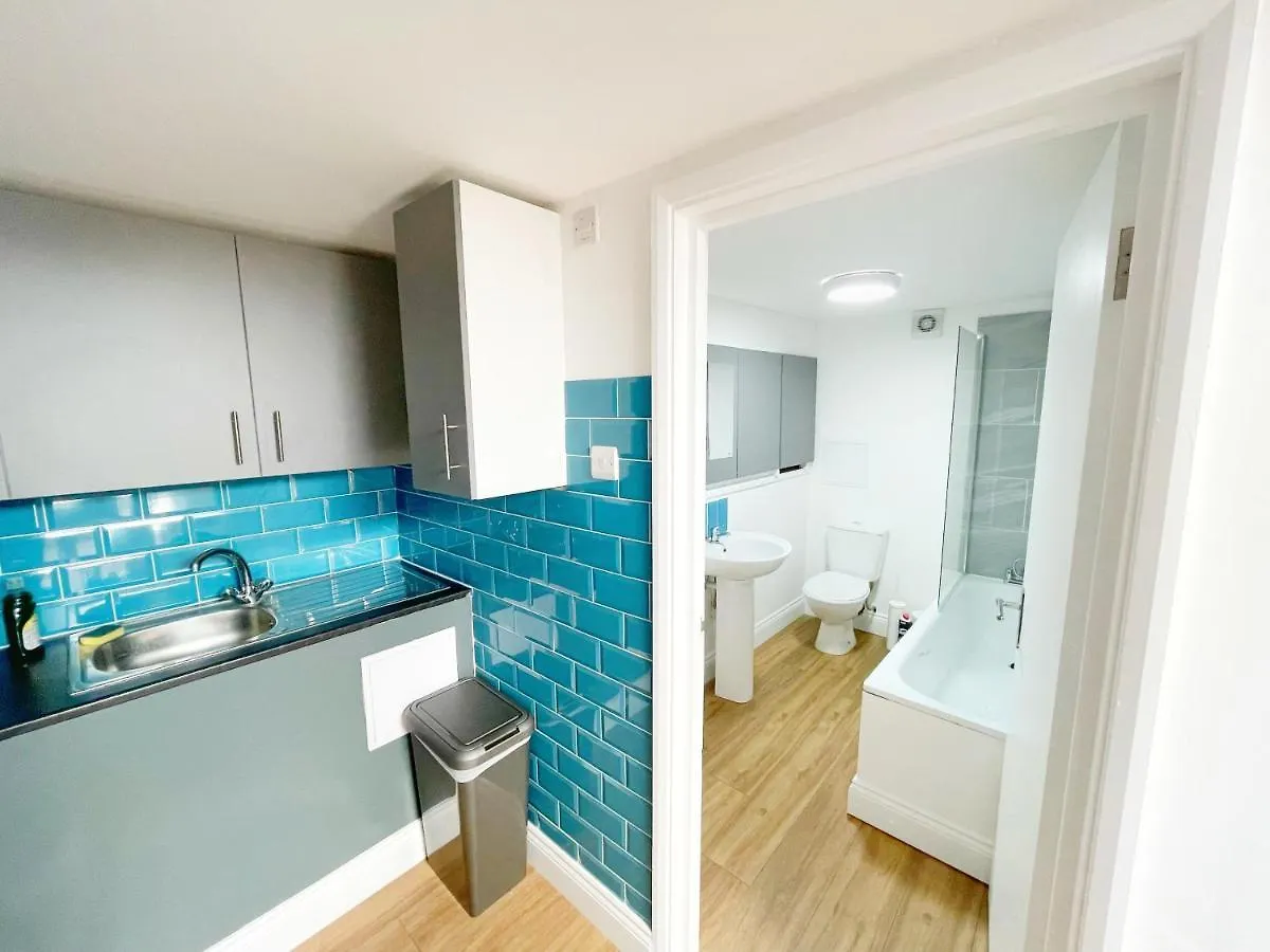 Prime Woolwich 2 Bed Gem Apartment London 0*,