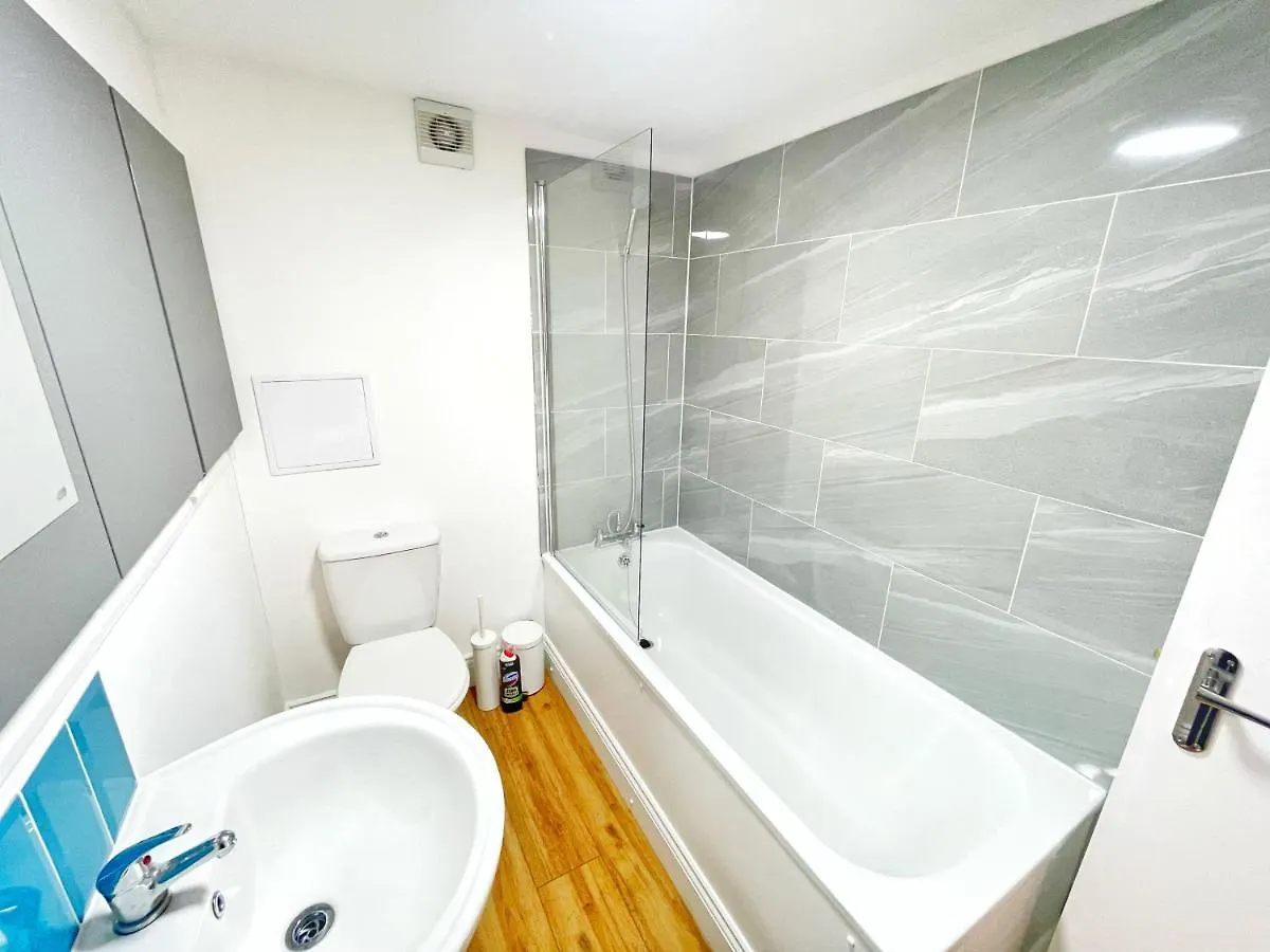 Prime Woolwich 2 Bed Gem Lejlighed London